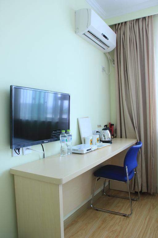 Super 8 Hotel Chengdu Airport Branch Extérieur photo
