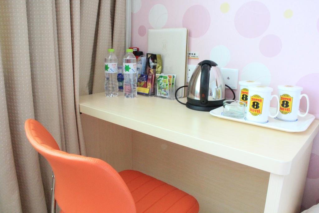 Super 8 Hotel Chengdu Airport Branch Extérieur photo