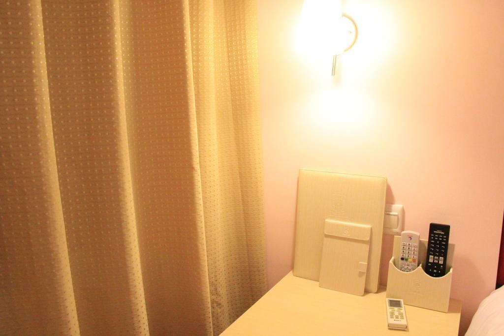 Super 8 Hotel Chengdu Airport Branch Extérieur photo