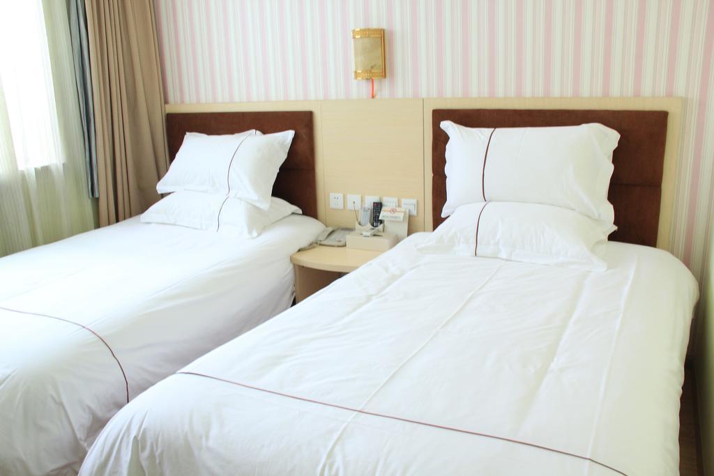 Super 8 Hotel Chengdu Airport Branch Extérieur photo